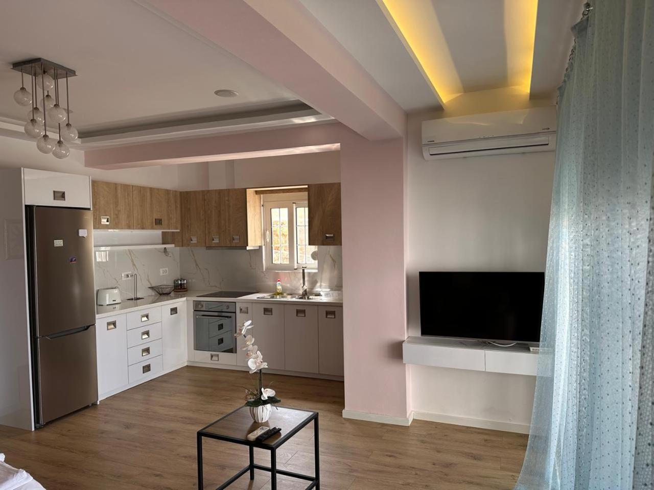 Apartments,Vila Bello Sarande Bagian luar foto